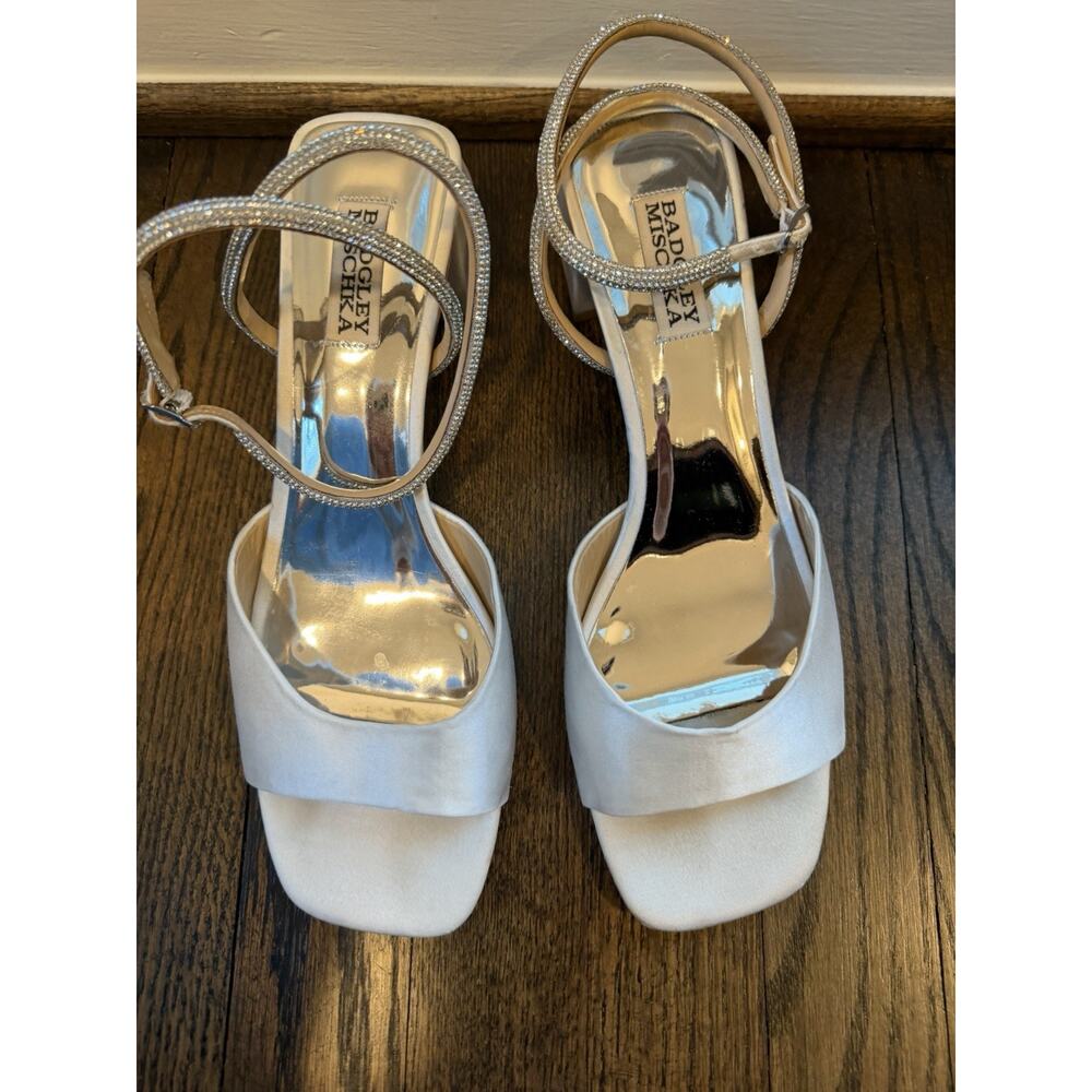 Badgley Mischka Women's Infinity Leather Block Heel Rhinestone Ankle Strap 9.5